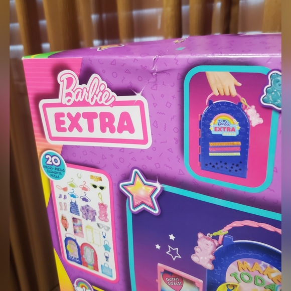 Barbie Extra Minis Doll & Fashion Playset - Picture 6 of 12